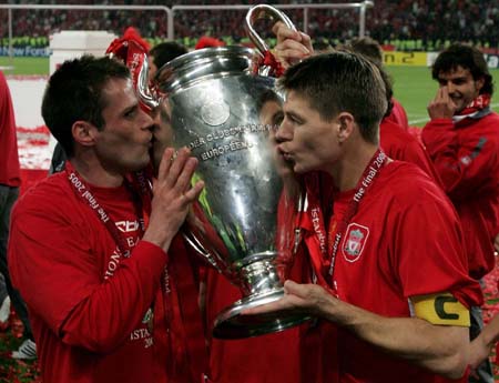 Gerrard and Carragher with Champions League trophy
