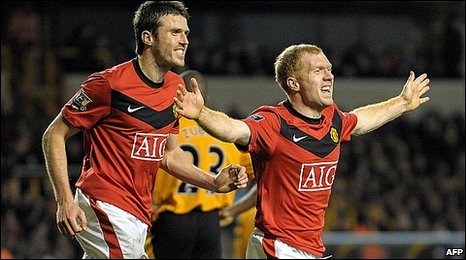 Michael Carrick and Paul Scholes