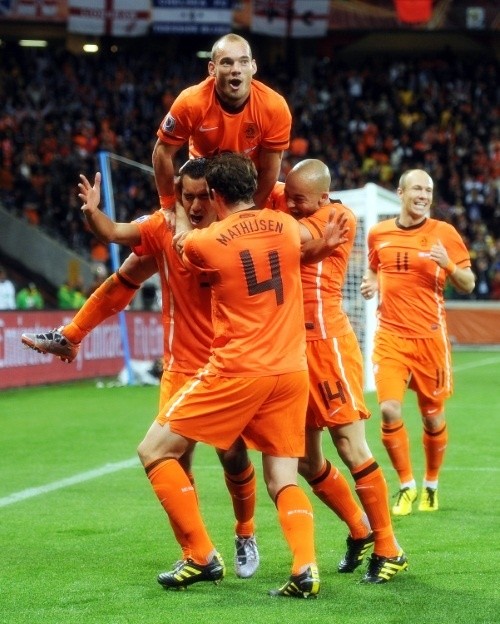 dutch Wesley Sneijder is chasing history. If he wins on Sunday, he would become the only man to ever win a domestic title, Champions League and World Cup in the same year.