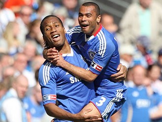 Didier-Drogba-Ashley-Cole-Chelsea