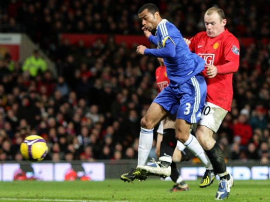 Wayne-Rooney-scores-Man-Utd-v-Chelsea-2009_1765115