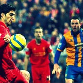 suarez-handball