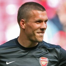 Cologne-Arsenal-Lukas-Podolski-celeb_2810658