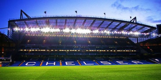 800px-Stamford_Bridge_-_West_Stand