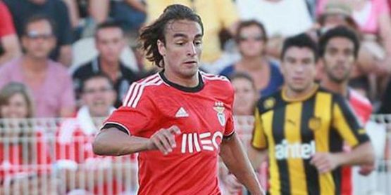 SetWidth638-Markovic-Benfica-Foto-ReproducaoLANIMA20130725012326