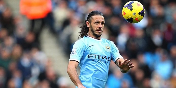 Soccer - Barclays Premier League - Manchester City v Arsenal - Etihad Stadium