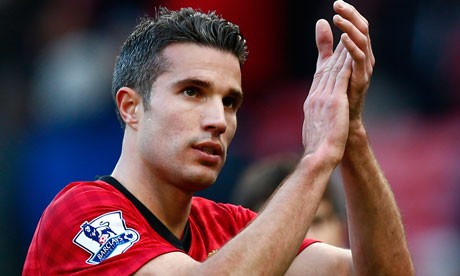 Robin van Persie applauds the fans, Manchester United v Arsenal
