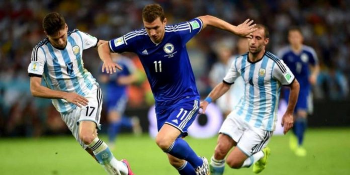 Edin-Dzeko-Bosnia-Herzegovina-vs-Federico-Fernandez-Argentina-World-Cup-2014-World-Cup-2014-1025x681
