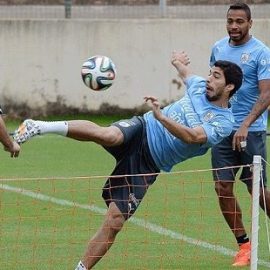 Luis-Suarez_epa_2941041b
