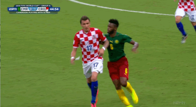 alex-song-red-card