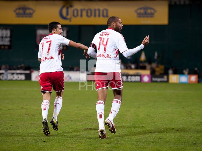 Thierry Henry, Tim Cahill