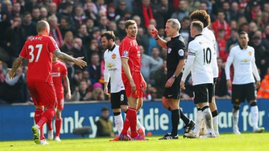 steven-gerrard-liverpool-manchester-united-anfield-red-card_3280497