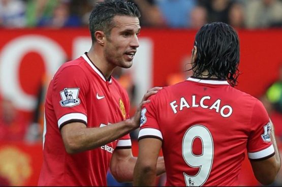 wayne rooney, christian benteke, manchester united, aston villa