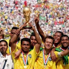 Soccer - 1994 World Cup - Final - Italy v Brazil
