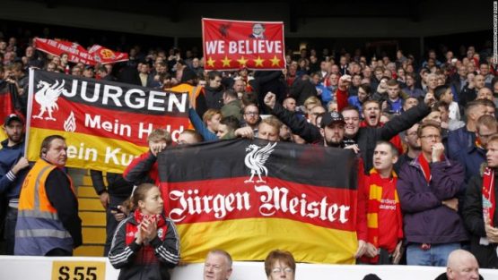 151017153757-liverpool-klopp-banners-super-169