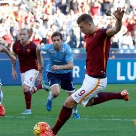 as-roma-s-dzeko-shoot-and