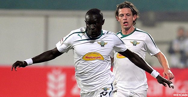 oumar_niasse_galatasaray_da_h8826_ada61
