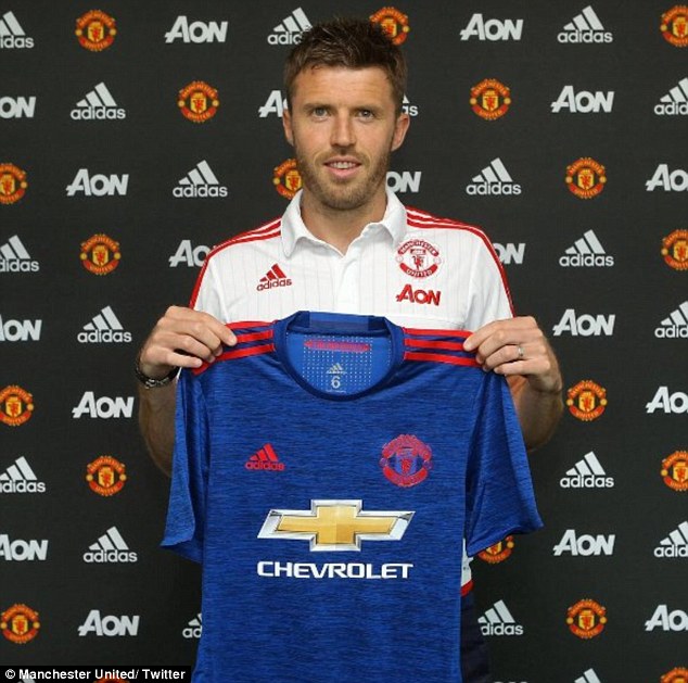 3517EAB300000578-3633405-English_midfielder_Michael_Carrick_has_signed_a_one_year_contrac-a-129_1465482282078