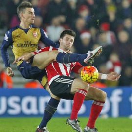 Laurent Koscielny Shane Long
