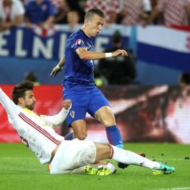 Perisic vs Spain