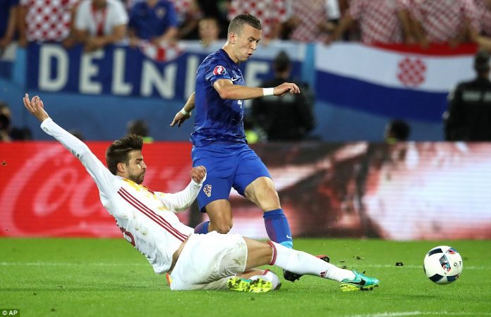 Perisic vs Spain
