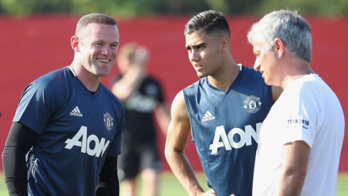 wayne-rooney-jose-mourinho-manchester-united