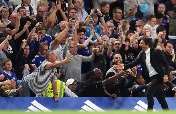 Conte celebration vs West Ham