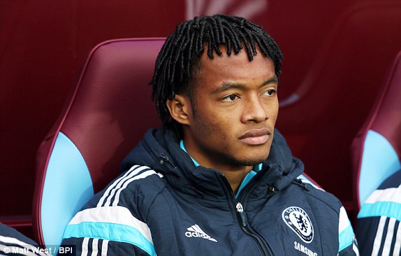 Juan Cuadrado Chelsea bench