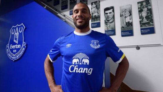 ashley-williams-everton-swansea