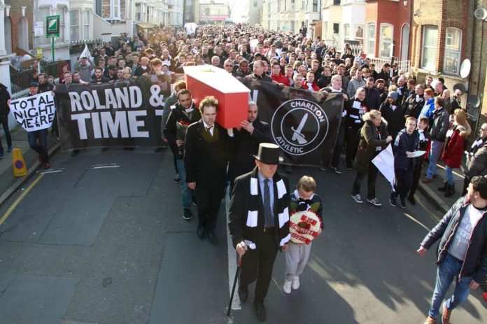 Charlton Athletic fans protest