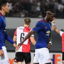 paul-pogba-chris-smalling-man-utd-feyenoord
