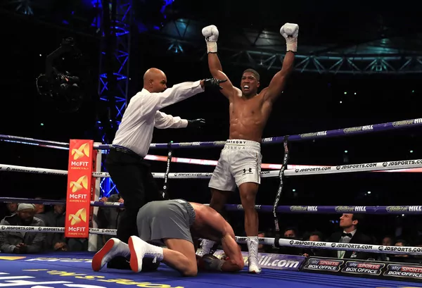 Anthony Joshua defeats Wladimir Klitschko in Titanic Heavyweight Battle