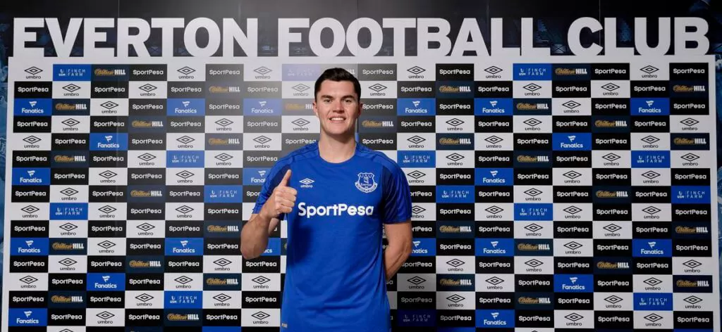 PHOTO: Everton confirm the signing of Michael Keane
