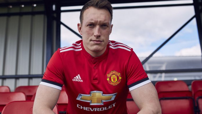 skysports-phil-jones-manchester-united-football-premier-league_3991789