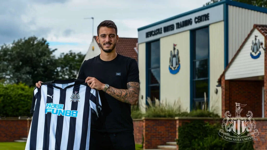 Newcastle United agree deal to sign Joselu from Stoke City