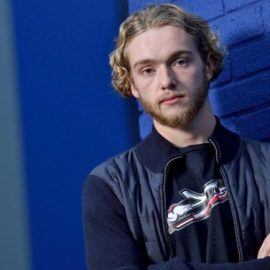 Tom Davies