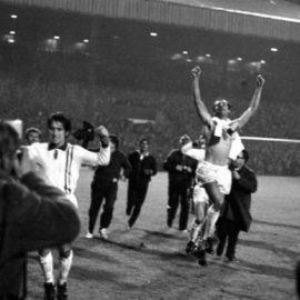 ldt-1968-Estudiantes-festejando-en-Inglaterra