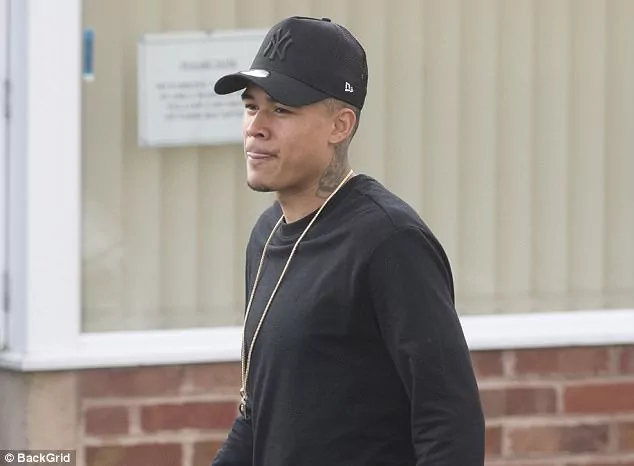 Newcastle set to sign Chelsea winger Kenedy