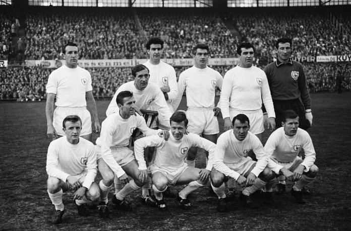 1024px-Tottenham_Hotspur_(1963)