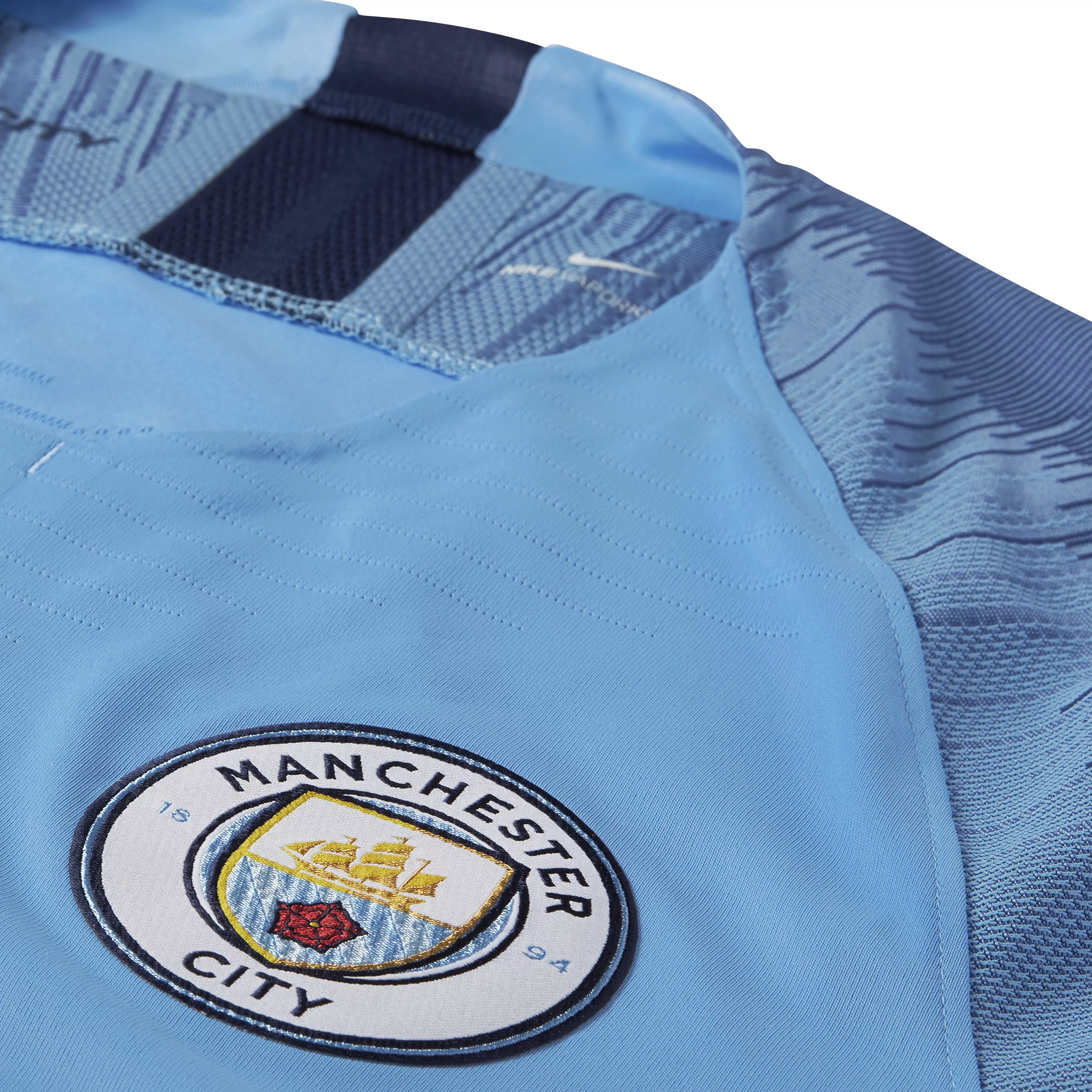 Nike Football unveils Manchester City's 2018/19 home kit