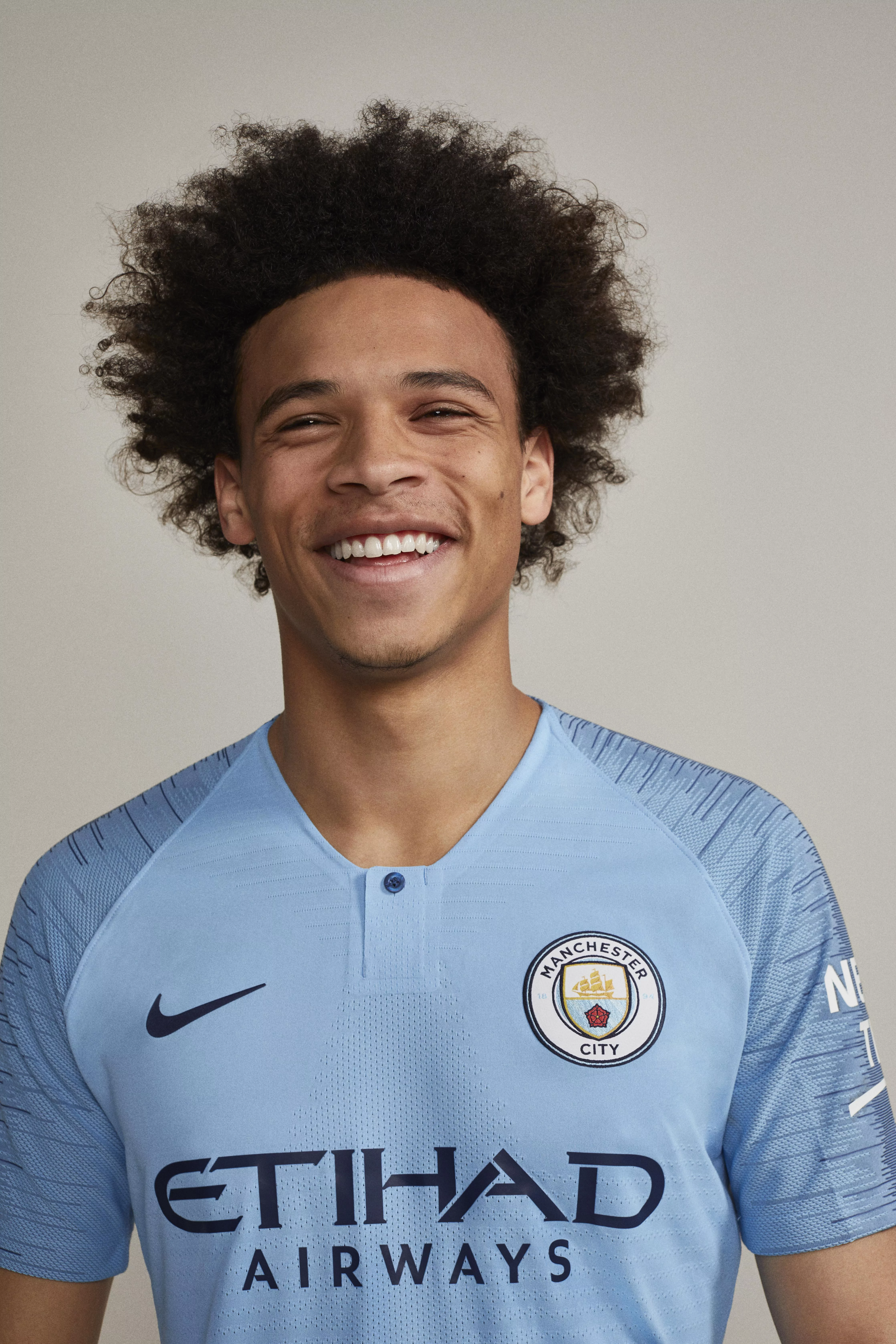 Nike Football unveils Manchester City's 2018/19 home kit