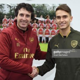 arsenal-new-signing-denis-suarez-with-head-coach-unai-emery-at-london-picture-id1126424292