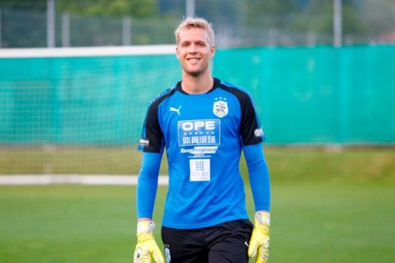 jonas lossl