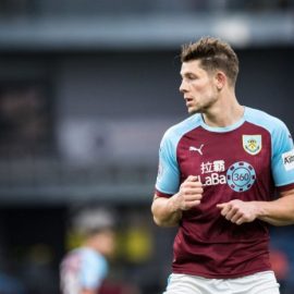 Burnley FC v Crystal Palace - Premier League