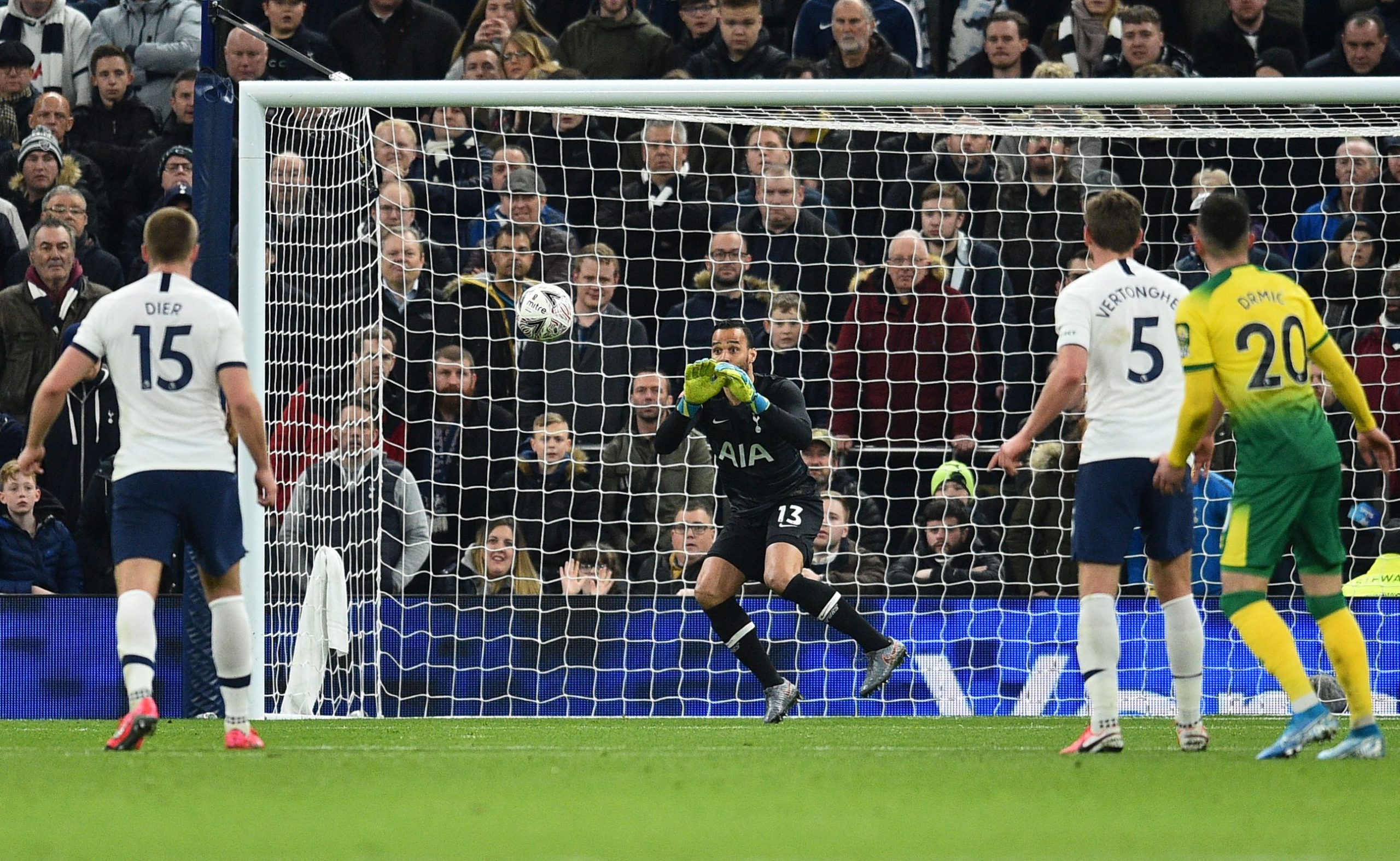 FBL-ENG-FA CUP-TOTTENHAM-NORWICH