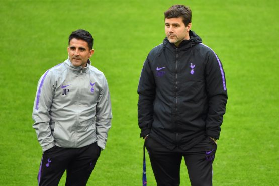 FBL-EUR-C1-TOTTENHAM-TRAINING