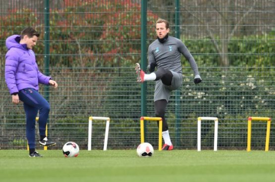 FBL-EUR-C1-TOTTENHAM-TRAINING
