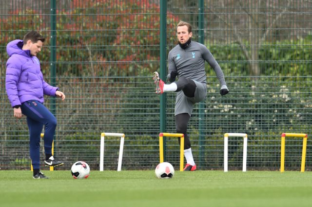FBL-EUR-C1-TOTTENHAM-TRAINING