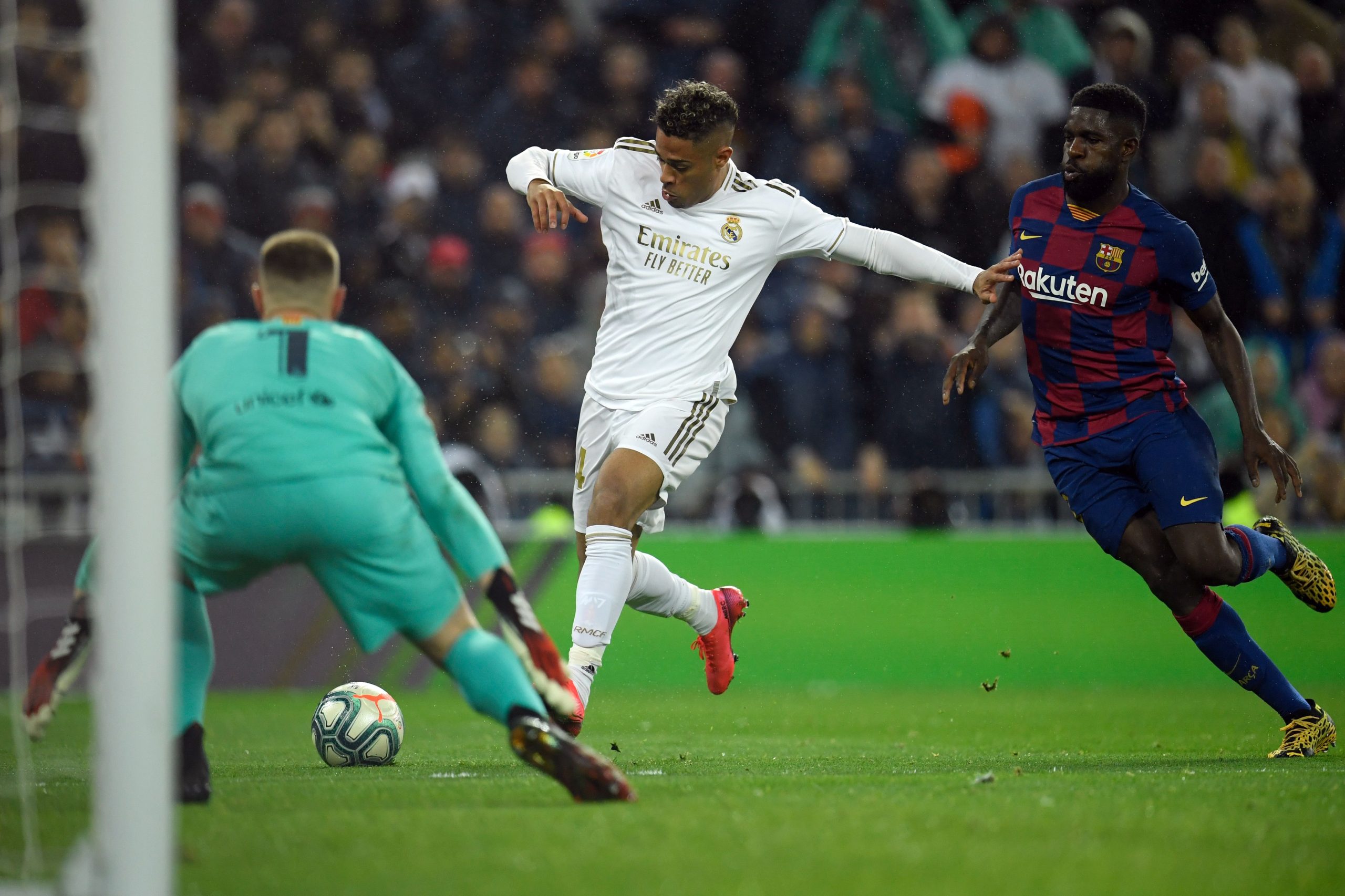 FBL-ESP-LIGA-REAL MADRID-BARCELONA