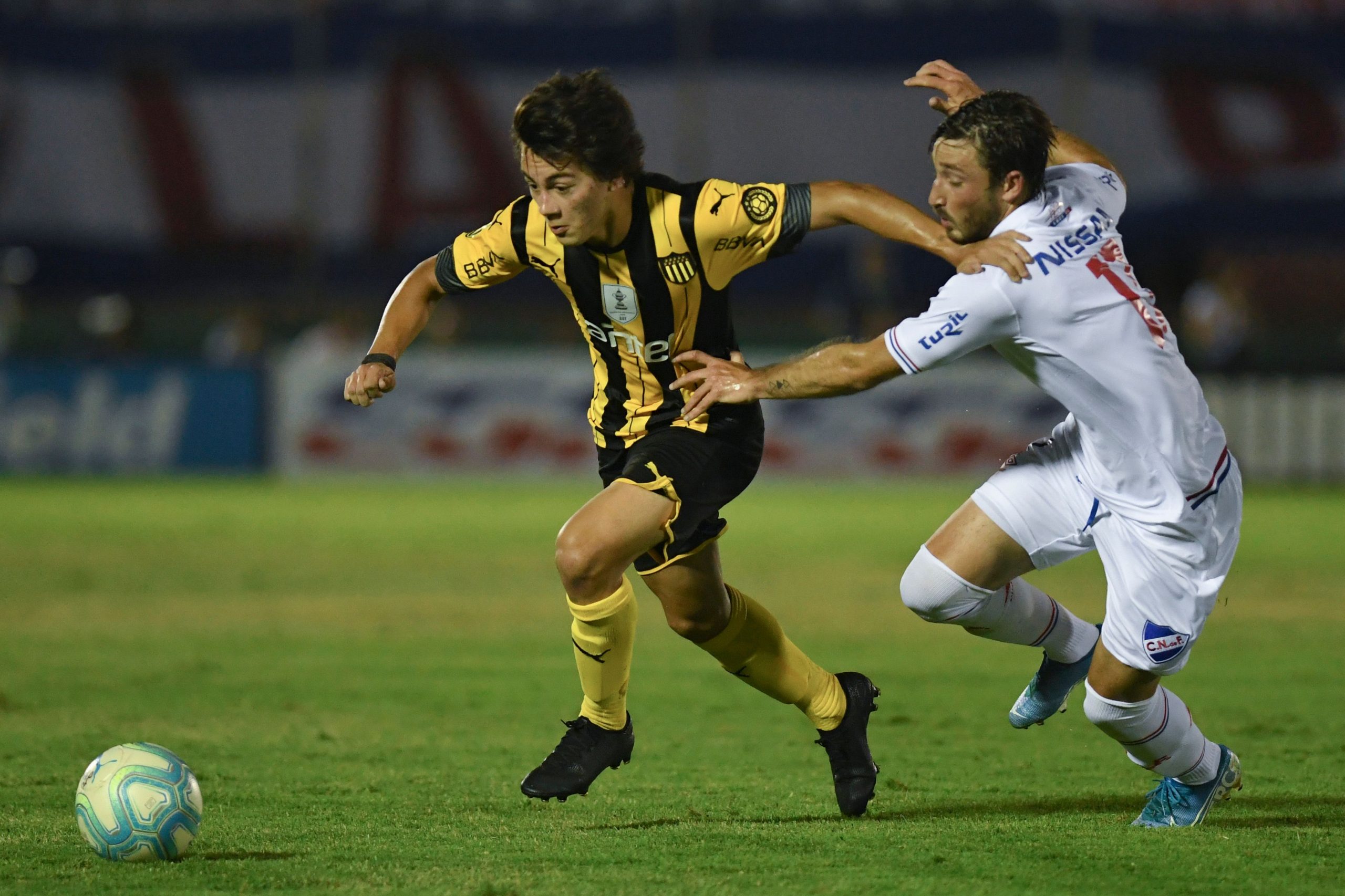 FBL-URU-PENAROL-NACIONALURU